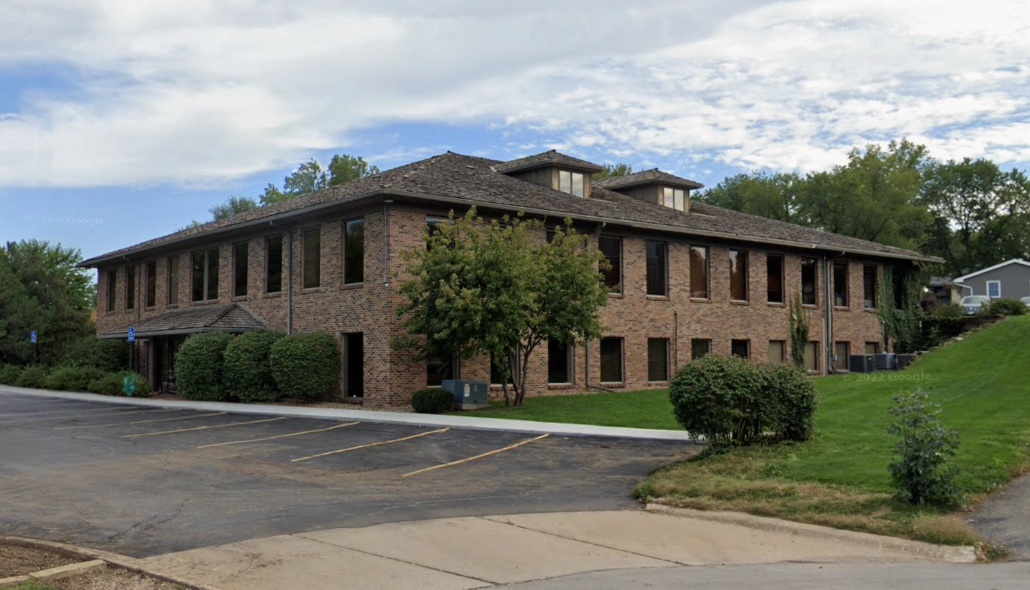 RB CPA building exterior photo